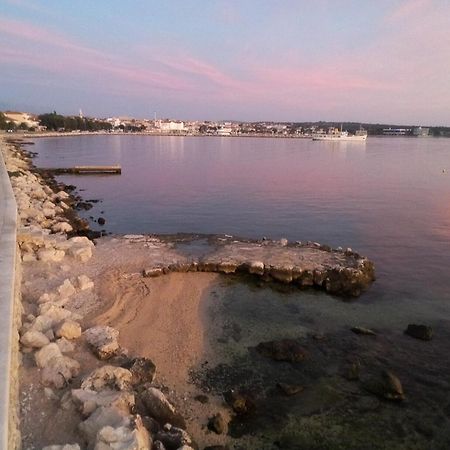 Apartmans And Rooms "Slavica" Novalja Εξωτερικό φωτογραφία