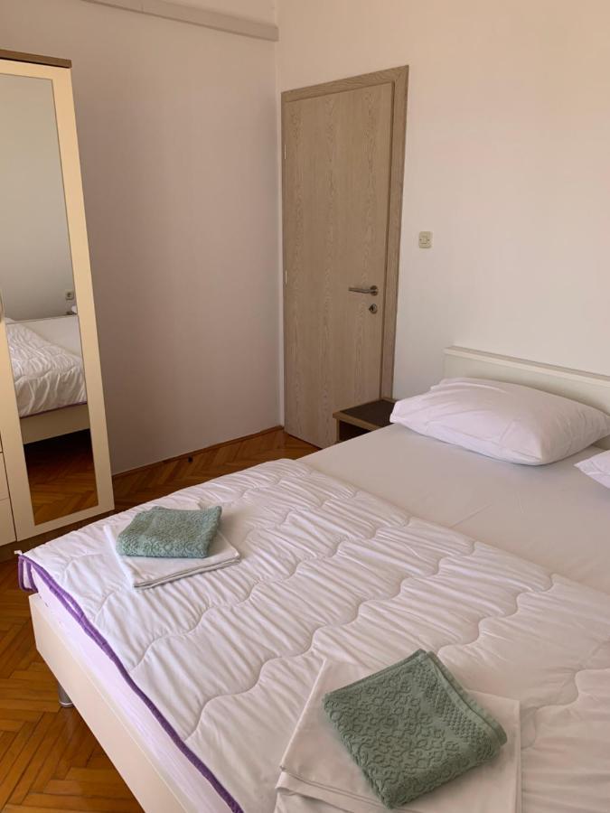 Apartmans And Rooms "Slavica" Novalja Εξωτερικό φωτογραφία