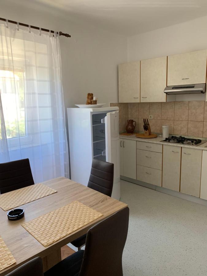 Apartmans And Rooms "Slavica" Novalja Εξωτερικό φωτογραφία