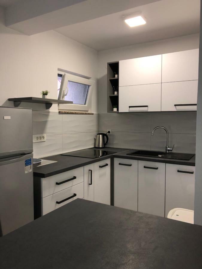 Apartmans And Rooms "Slavica" Novalja Εξωτερικό φωτογραφία