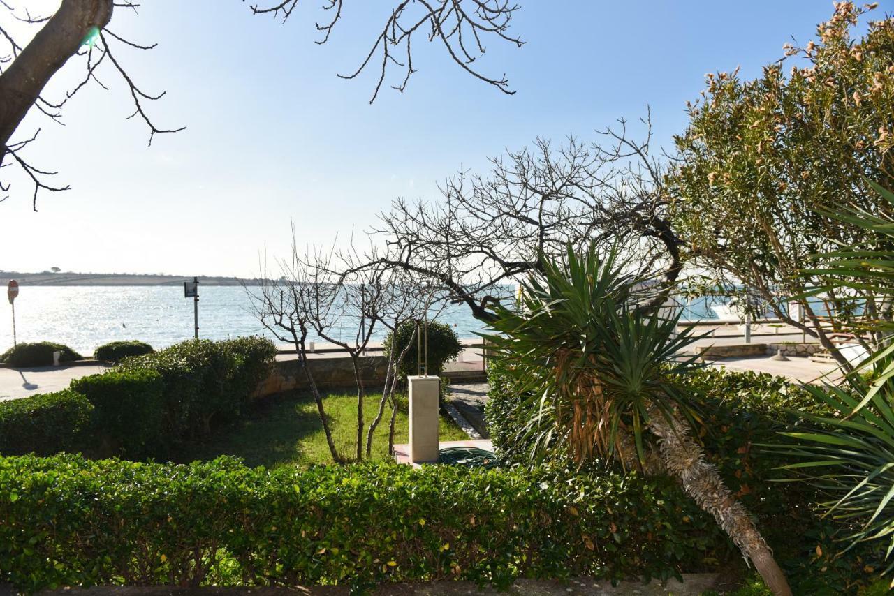 Apartmans And Rooms "Slavica" Novalja Εξωτερικό φωτογραφία